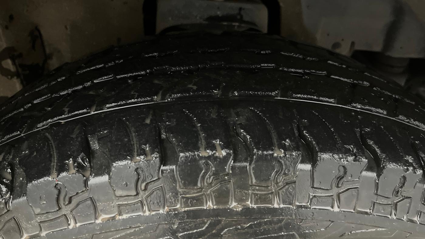 2021 Mahindra Thar LX PETROL HT 4WD AT, Petrol, Automatic, 36,638 km, Right Front Tyre Tread