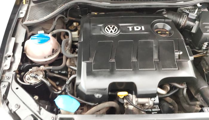 2015 Volkswagen Polo COMFORTLINE 1.5L, Diesel, Manual, 1,30,121 km, Engine View - Right