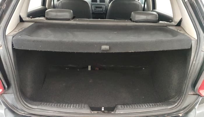 2015 Volkswagen Polo COMFORTLINE 1.5L, Diesel, Manual, 1,30,121 km, Boot Inside