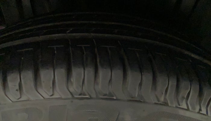 2022 Maruti XL6 ZETA MT, Petrol, Manual, 9,626 km, Left Front Tyre Tread