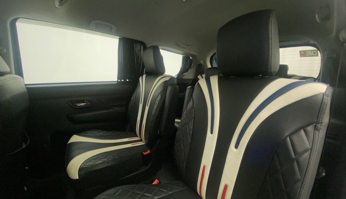 2022 Maruti XL6 ZETA MT, Petrol, Manual, 9,626 km, Right Side Rear Door Cabin