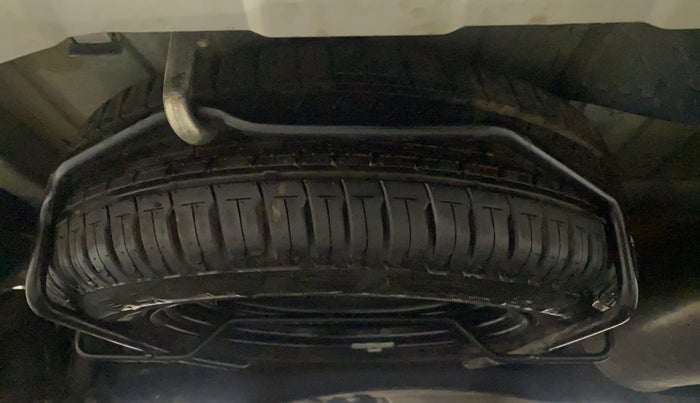 2022 Maruti XL6 ZETA MT, Petrol, Manual, 9,626 km, Spare Tyre