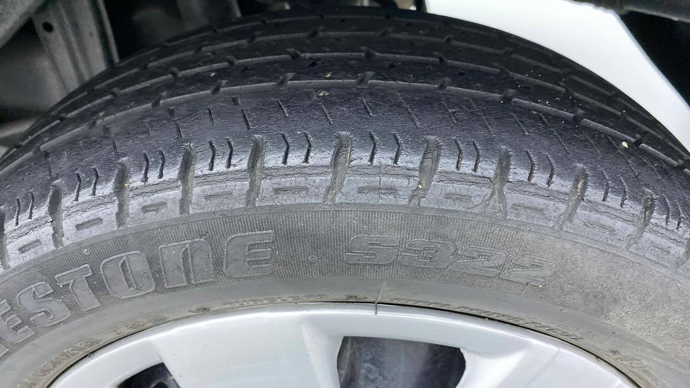2014 Maruti Alto K10 VXI P, Petrol, Manual, 78,107 km, Left Rear Tyre Tread