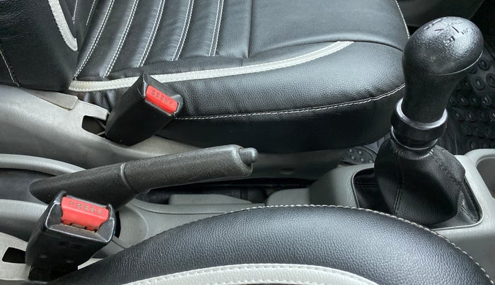 2014 Maruti Alto K10 VXI P, Petrol, Manual, 78,107 km, Gear Lever