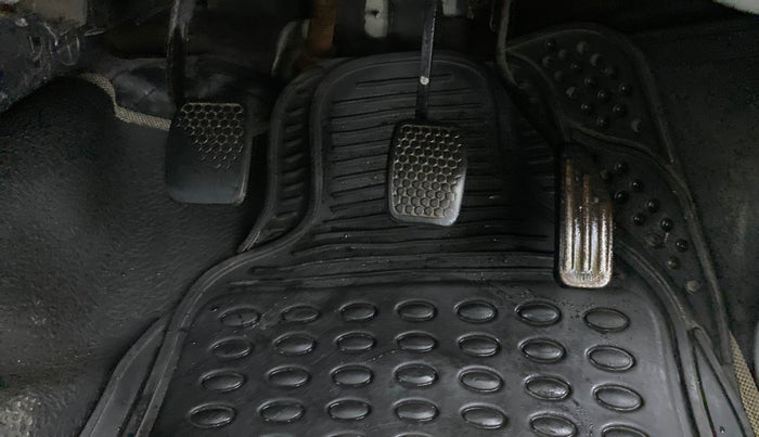 2014 Maruti Alto K10 VXI P, Petrol, Manual, 78,107 km, Pedals