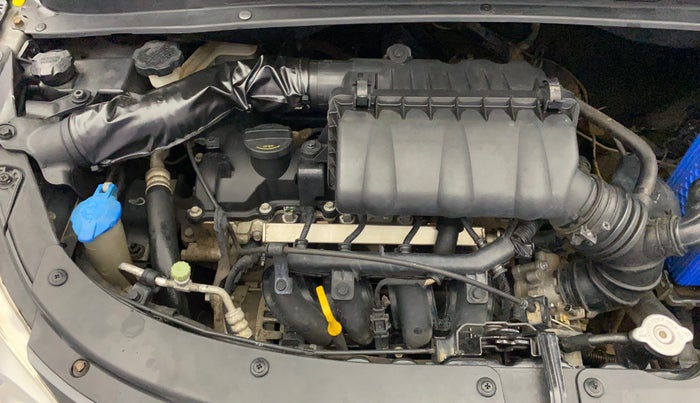 2013 Hyundai i10 SPORTZ 1.2, Petrol, Manual, 1,31,563 km, Engine View - Right