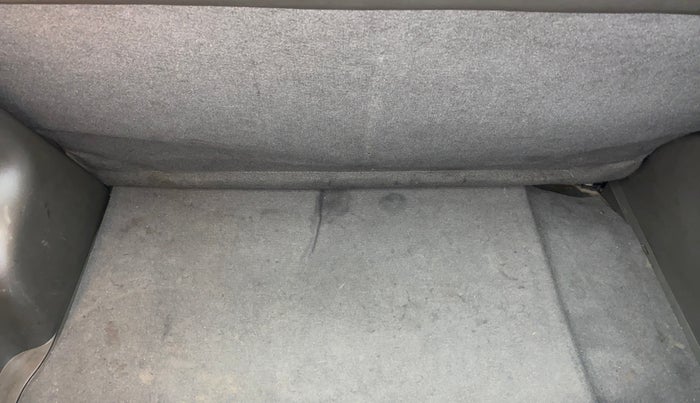 2013 Hyundai i10 SPORTZ 1.2, Petrol, Manual, 1,31,563 km, Boot Inside