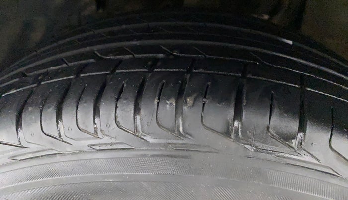 2020 Tata NEXON XZ PLUS PETROL, Petrol, Manual, 30,985 km, Left Front Tyre Tread