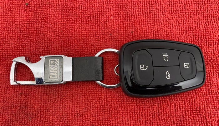 2021 Tata Harrier XT 2.0L Kryotec, Diesel, Manual, 17,030 km, Key Close Up