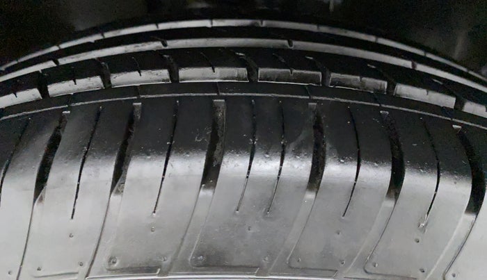 2021 Tata Harrier XT 2.0L Kryotec, Diesel, Manual, 17,030 km, Left Front Tyre Tread