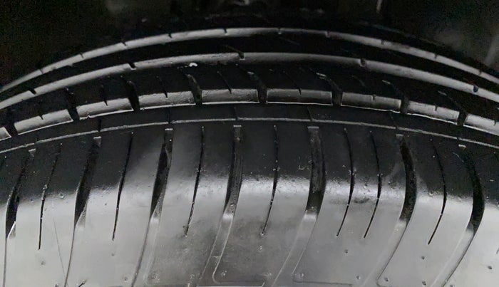 2021 Tata Harrier XT 2.0L Kryotec, Diesel, Manual, 17,030 km, Right Front Tyre Tread