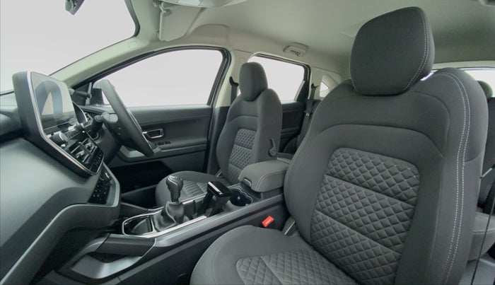 2021 Tata Harrier XT 2.0L Kryotec, Diesel, Manual, 17,030 km, Right Side Front Door Cabin