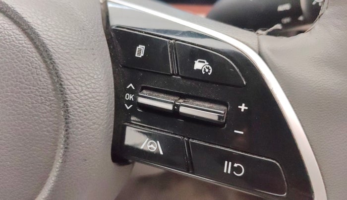 2024 Hyundai Creta SX (O) 1.5 PETROL, Petrol, Manual, 28,652 km, Adaptive Cruise Control