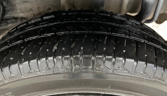 2022 Tata Tiago XZ PLUS CNG, CNG, Manual, 30,379 km, Left Rear Tyre Tread