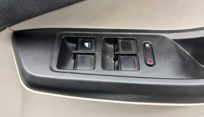 2022 Tata Tiago XZ PLUS CNG, CNG, Manual, 30,379 km, Driver Side Door Panels Control