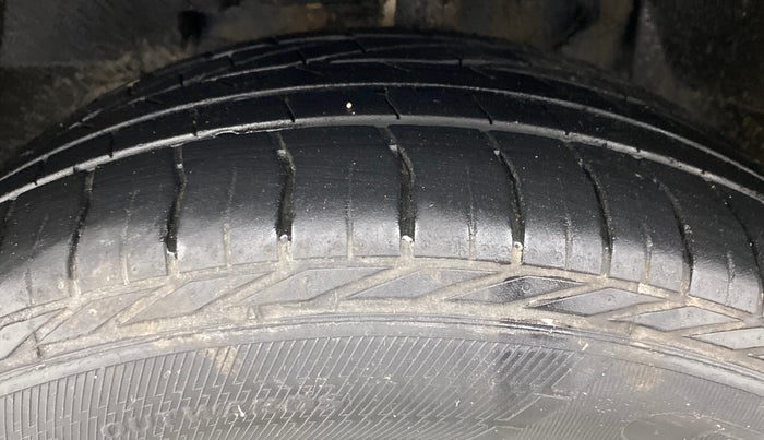 2020 Tata NEXON XZ+ 1.2, Petrol, Manual, 23,256 km, Left Front Tyre Tread