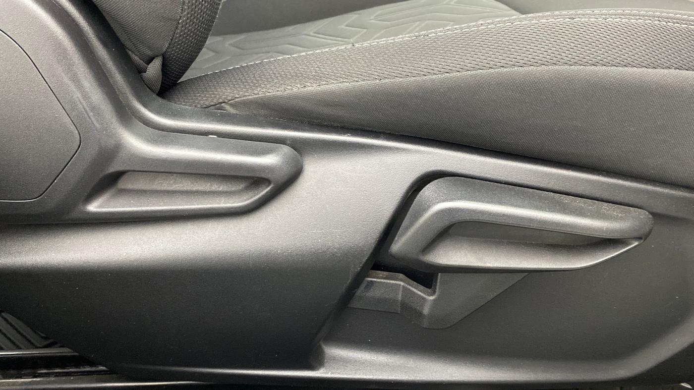 2020 Tata NEXON XZ+ 1.2, Petrol, Manual, 23,256 km, Driver Side Adjustment Panel