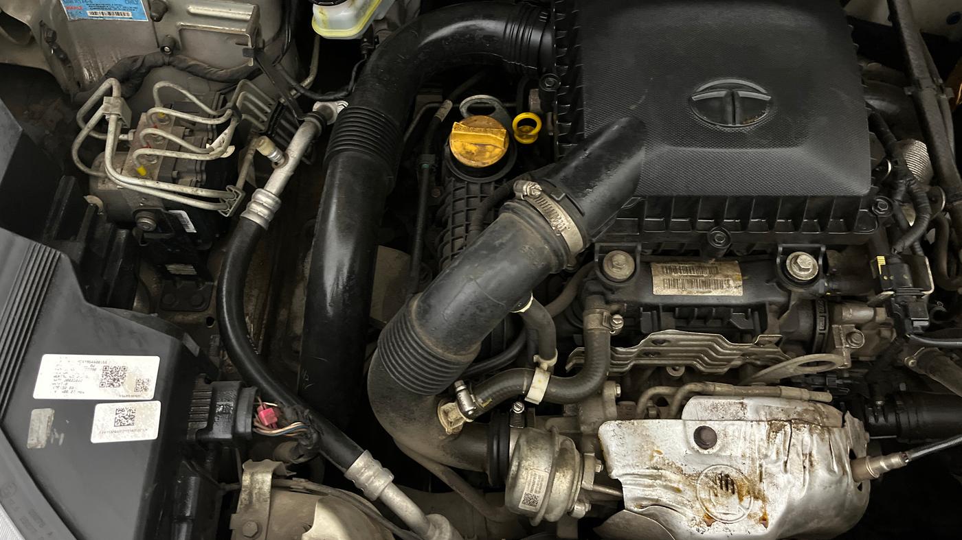 2020 Tata NEXON XZ PLUS PETROL, Petrol, Manual, 17,305 km, Engine View - Right