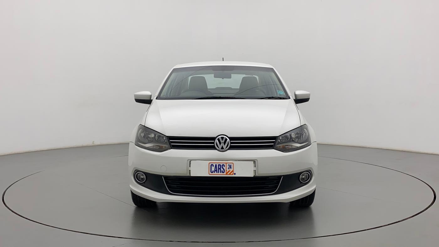 2015 Volkswagen Vento HIGHLINE 1.6 MPI, Petrol, Manual, 1,07,722 km, Front