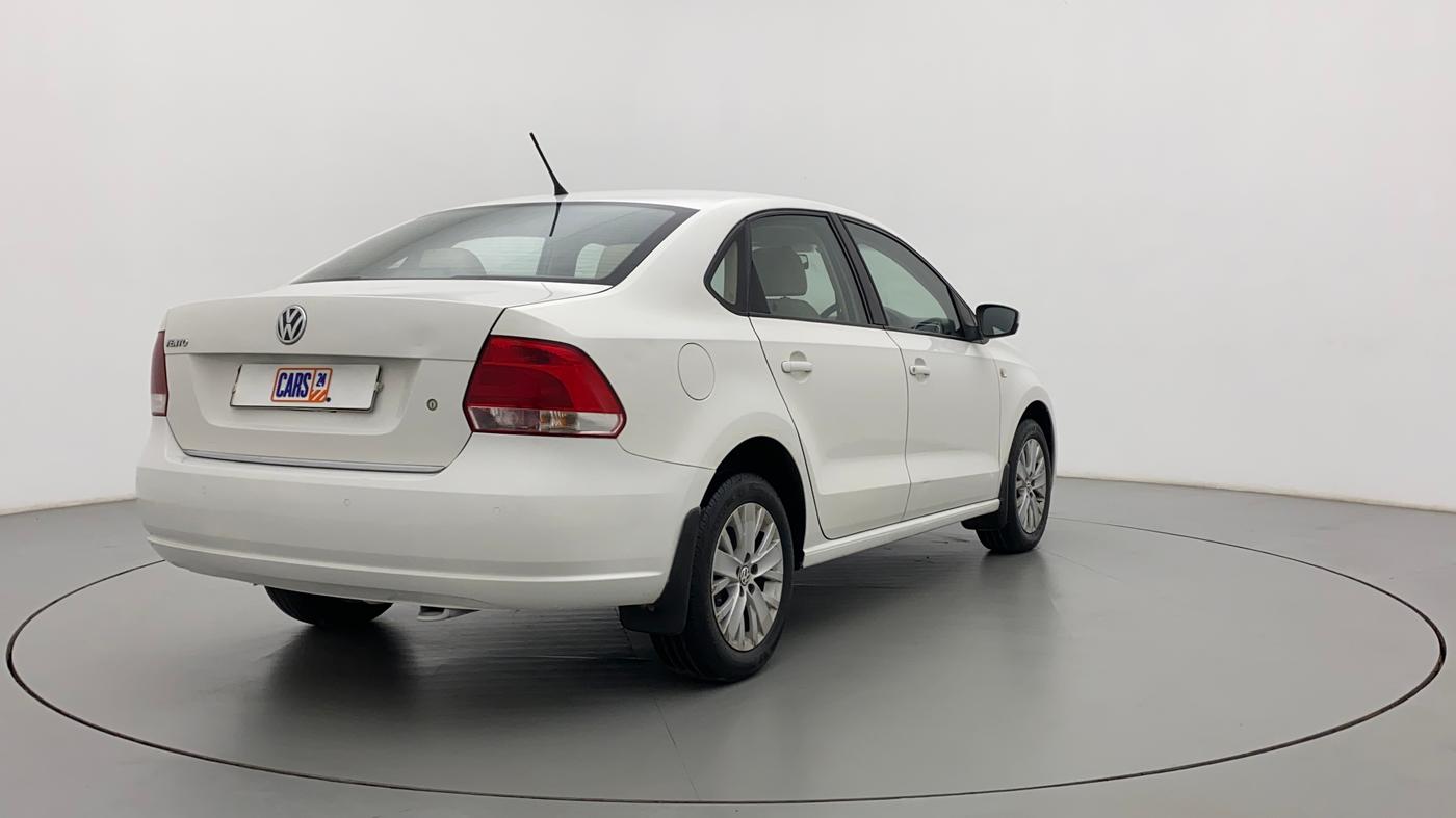 2015 Volkswagen Vento HIGHLINE 1.6 MPI, Petrol, Manual, 1,07,722 km, Right Back Diagonal