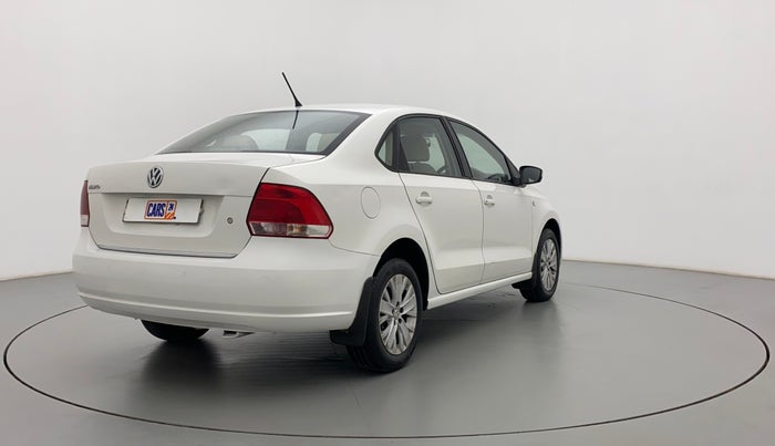 2015 Volkswagen Vento HIGHLINE 1.6 MPI, Petrol, Manual, 1,07,722 km, Right Back Diagonal