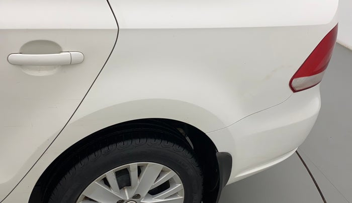 2015 Volkswagen Vento HIGHLINE 1.6 MPI, Petrol, Manual, 1,07,722 km, Left quarter panel - Minor scratches