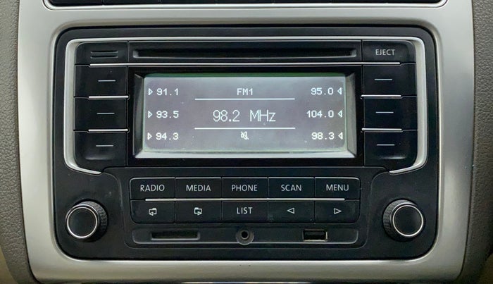 2015 Volkswagen Vento HIGHLINE 1.6 MPI, Petrol, Manual, 1,07,722 km, Infotainment System