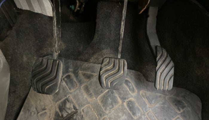 2016 Datsun Redi Go T (O), Petrol, Manual, 69,493 km, Pedals