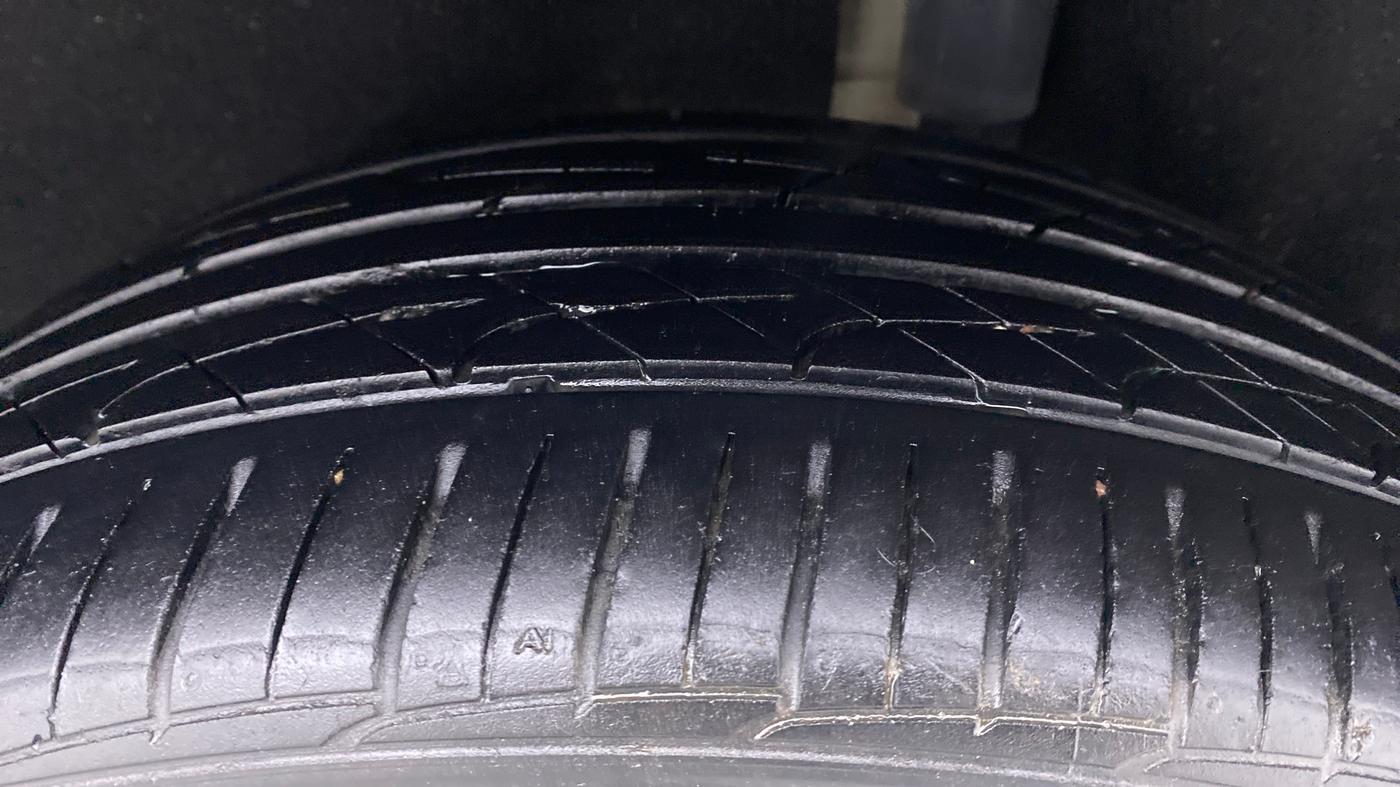 2018 Ford Ecosport 1.5 TDCI TITANIUM PLUS, Diesel, Manual, 72,325 km, Left Rear Tyre Tread