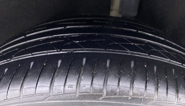 2018 Ford Ecosport 1.5 TDCI TITANIUM PLUS, Diesel, Manual, 72,325 km, Left Rear Tyre Tread
