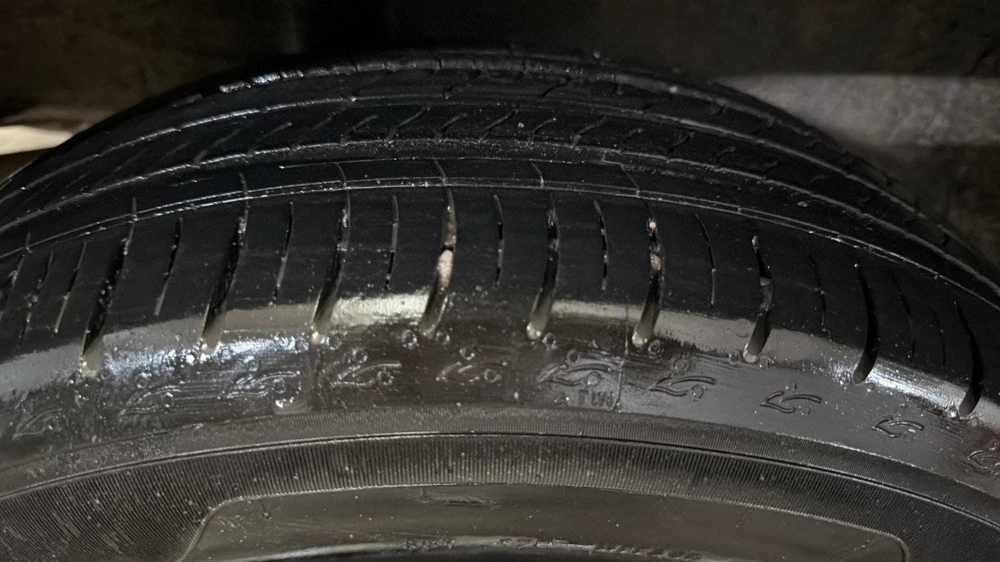 2025 Honda Amaze ZX 1.2 Petrol CVT, CNG, Automatic, 12,130 km, Right Rear Tyre Tread