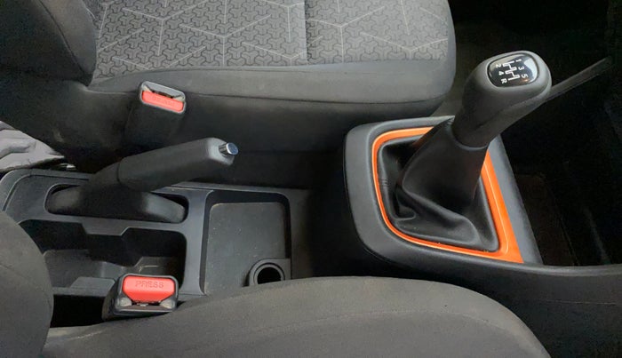2023 Tata PUNCH ADVENTURE MT, Petrol, Manual, 43,203 km, Gear Lever