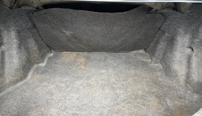 2014 Honda Amaze 1.2L I-VTEC S, Petrol, Manual, 86,292 km, Boot Inside