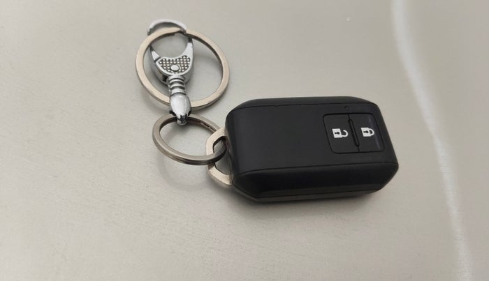 2019 Maruti Swift ZXI, Petrol, Manual, 79,756 km, Key Close Up