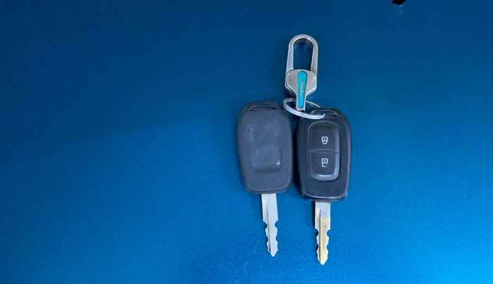 2019 Renault Kwid CLIMBER 1.0 (O), Petrol, Manual, 52,407 km, Key Close Up