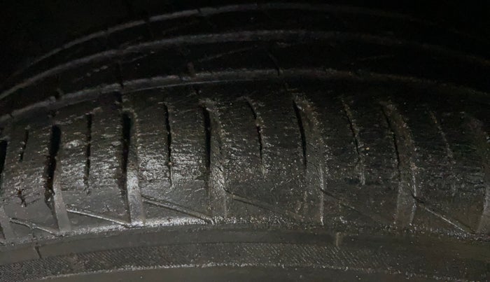 2019 Renault Kwid CLIMBER 1.0 (O), Petrol, Manual, 52,407 km, Left Front Tyre Tread