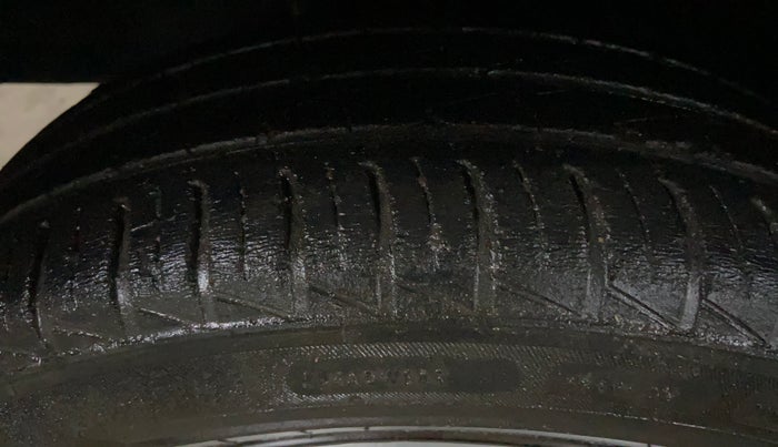 2019 Renault Kwid CLIMBER 1.0 (O), Petrol, Manual, 52,407 km, Right Rear Tyre Tread