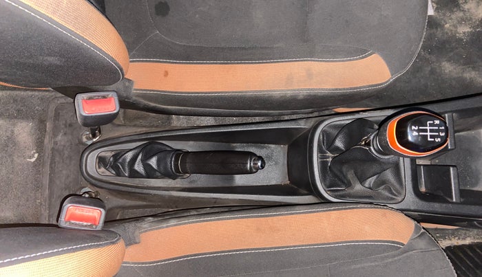 2019 Renault Kwid CLIMBER 1.0 (O), Petrol, Manual, 52,407 km, Gear Lever