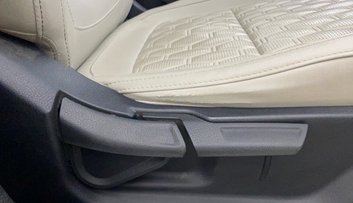 2020 KIA SELTOS HTX IVT 1.5 PETROL, Petrol, Automatic, 80,017 km, Driver Side Adjustment Panel