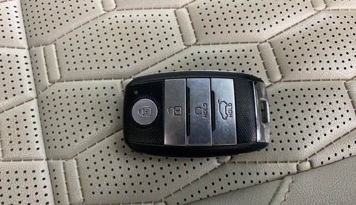 2020 KIA SELTOS HTX IVT 1.5 PETROL, Petrol, Automatic, 80,017 km, Key Close Up