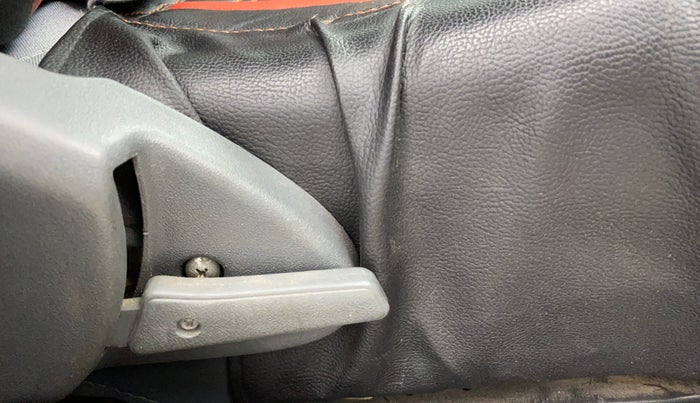 2014 Maruti Alto 800 LXI, Petrol, Manual, 37,894 km, Driver Side Adjustment Panel