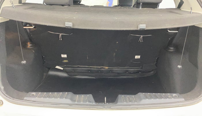 2023 Tata ALTROZ  XZ PLUS (S) , Diesel, Manual, 45,559 km, Boot Inside