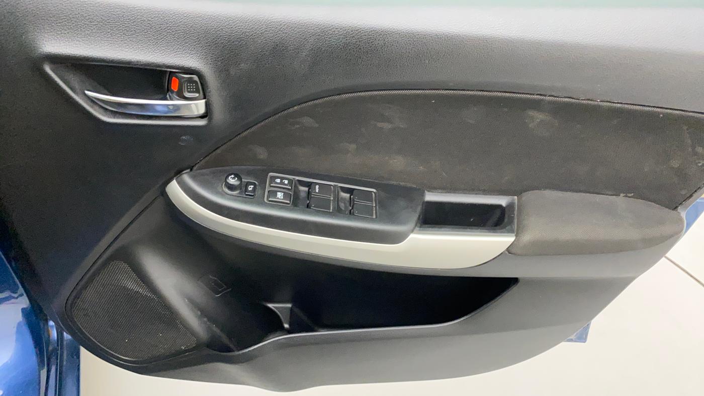 2016 Maruti Baleno ALPHA PETROL 1.2, Petrol, Manual, 86,333 km, Driver Side Door Panels Control