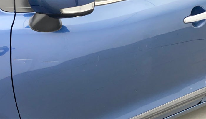 2016 Maruti Baleno ALPHA PETROL 1.2, Petrol, Manual, 86,333 km, Front passenger door - Minor scratches