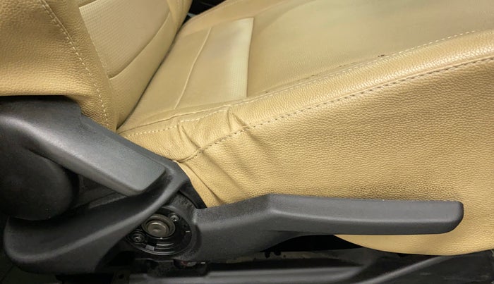 2016 Maruti Baleno ALPHA PETROL 1.2, Petrol, Manual, 86,333 km, Driver Side Adjustment Panel