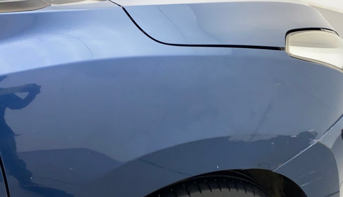 2016 Maruti Baleno ALPHA PETROL 1.2, Petrol, Manual, 86,333 km, Right fender - Minor scratches