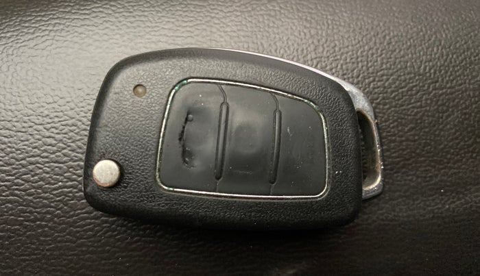 2013 Hyundai i20 MAGNA (O) 1.2, Petrol, Manual, 61,150 km, Key Close Up