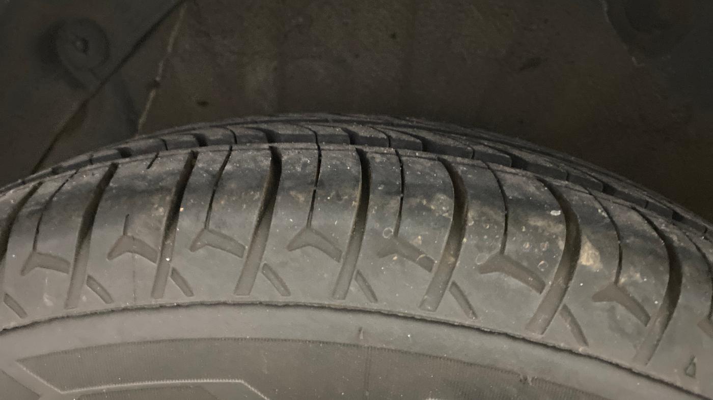 2013 Hyundai i20 MAGNA (O) 1.2, Petrol, Manual, 61,150 km, Right Rear Tyre Tread