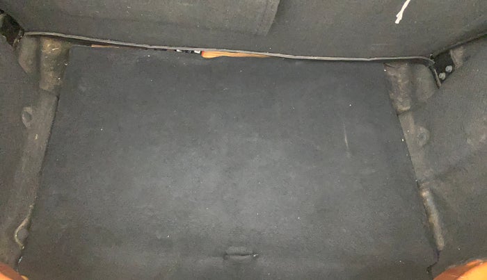 2018 Tata Tiago XZ PETROL, Petrol, Manual, 57,408 km, Boot Inside