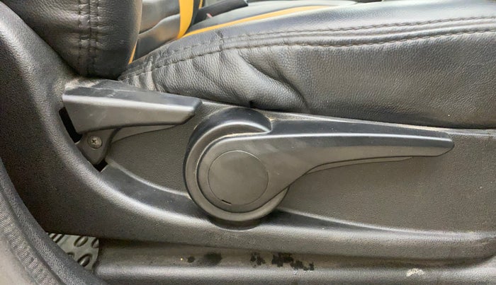 2018 Tata Tiago XZ PETROL, Petrol, Manual, 57,408 km, Driver Side Adjustment Panel